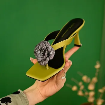 Новые женские Пикантные вечерние туфли на высоком каблуке с украшением в виде кристаллов и цветка, Удобные Шлепанцы на шпильке Без застежки, Zapatilla Mujer