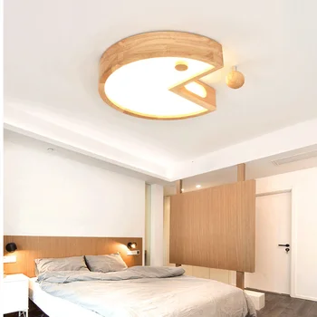 светлые потолки в прихожей, ванной, светодиодное освещение, стеклянная потолочная лампа в гостиной, потолочные промышленные потолочные светильники
